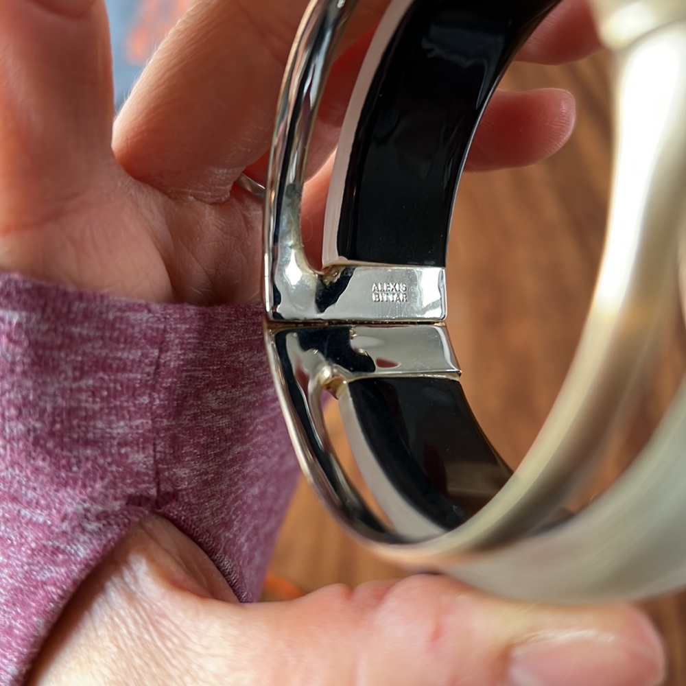 Alexis Bittar Lucite Magnetic Hinged Bangle Bracelet - Picture 6 of 7